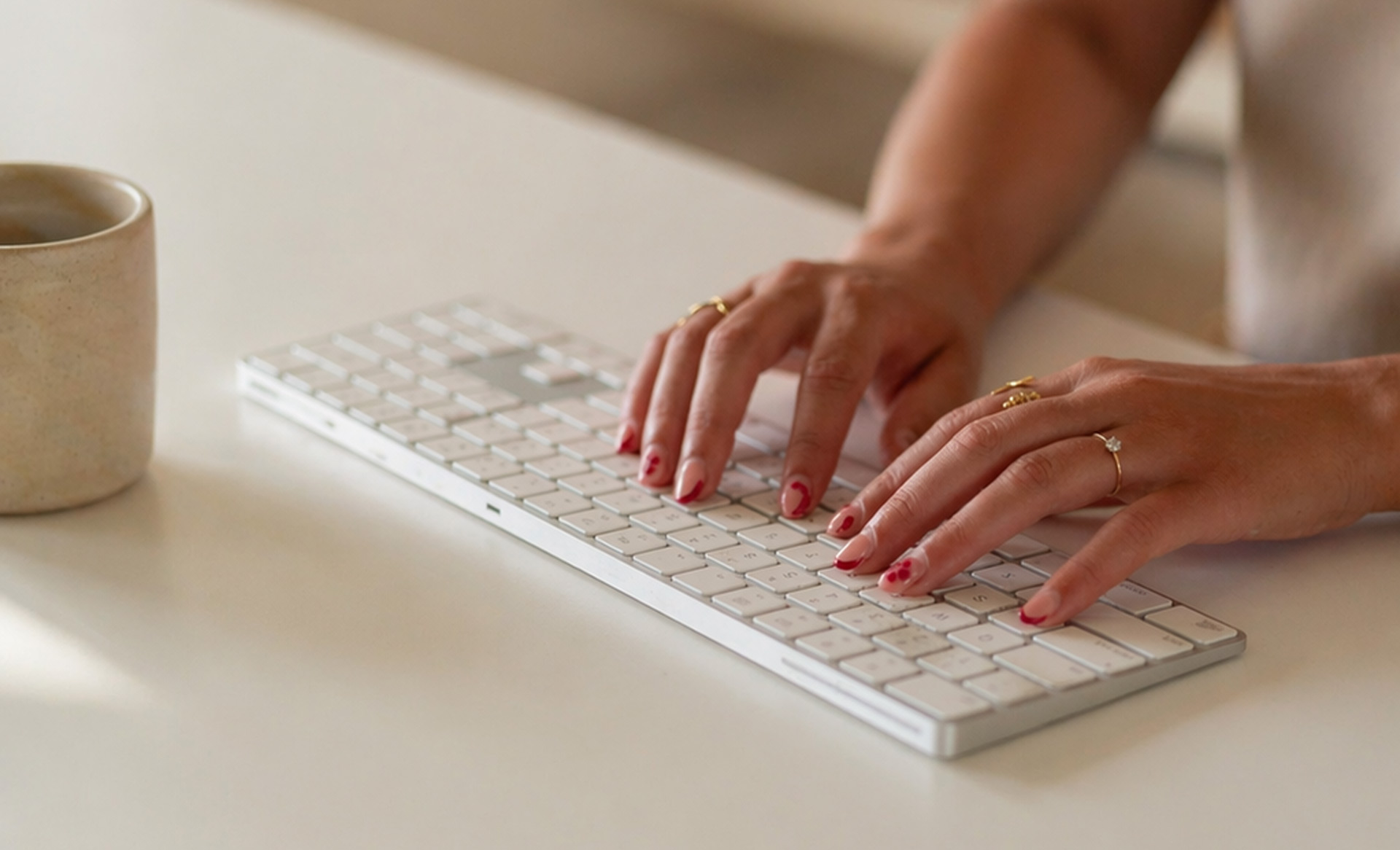 Hand keyboard