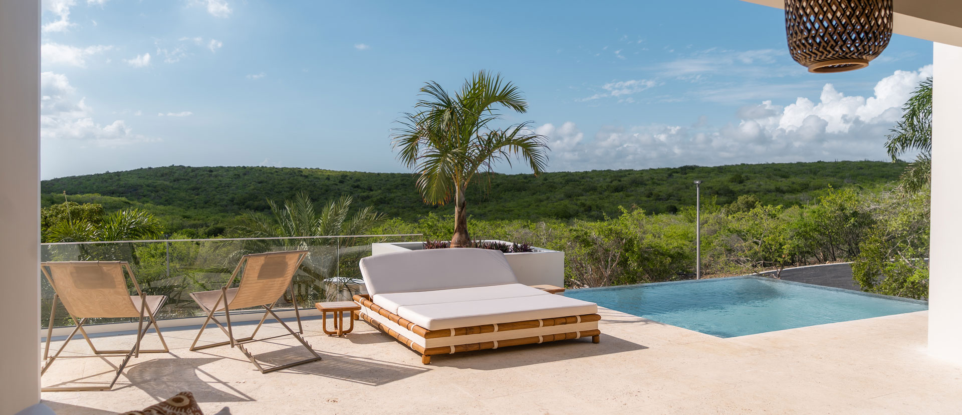 La Vie Coral Estate